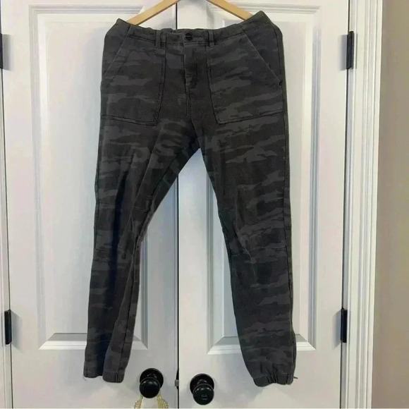 Anthropologie Sanctuary Camo Joggers Women’s Size M - Picture 5 of 15
